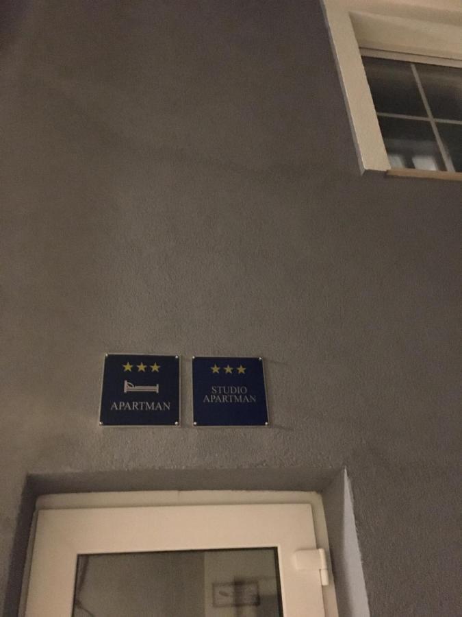 4Rest Vila 帕格 外观 照片